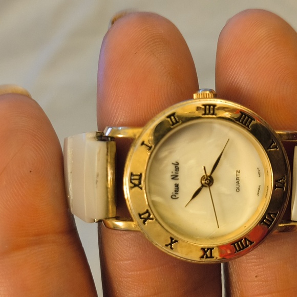 Mother of pearl embellished watch. Peirr Necol brand. - Picture 3 of 4